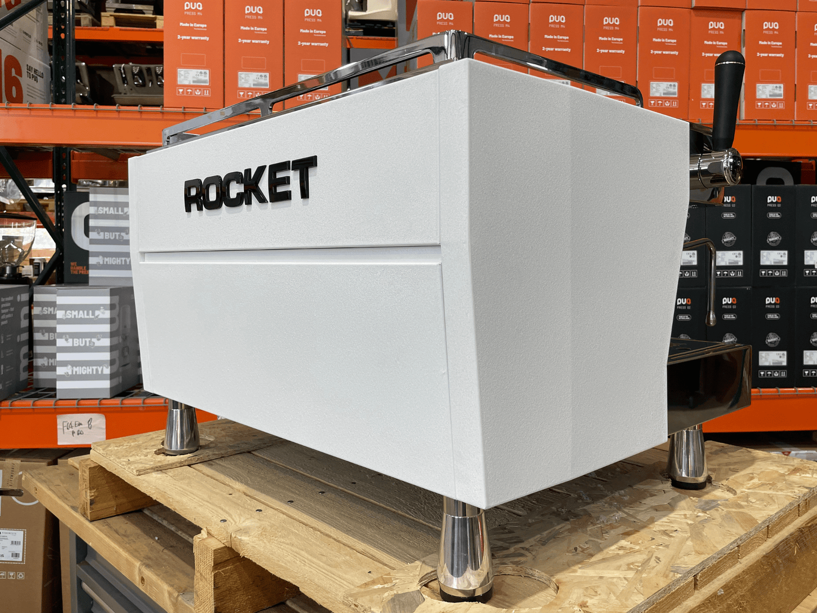 R9 - Image 9