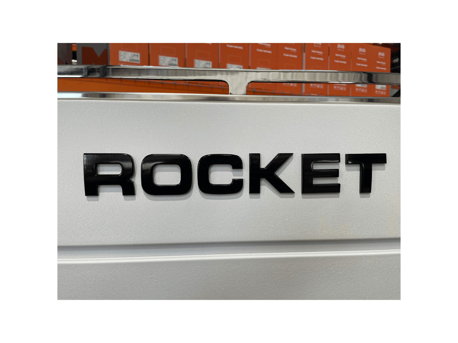 R9 - Image 11